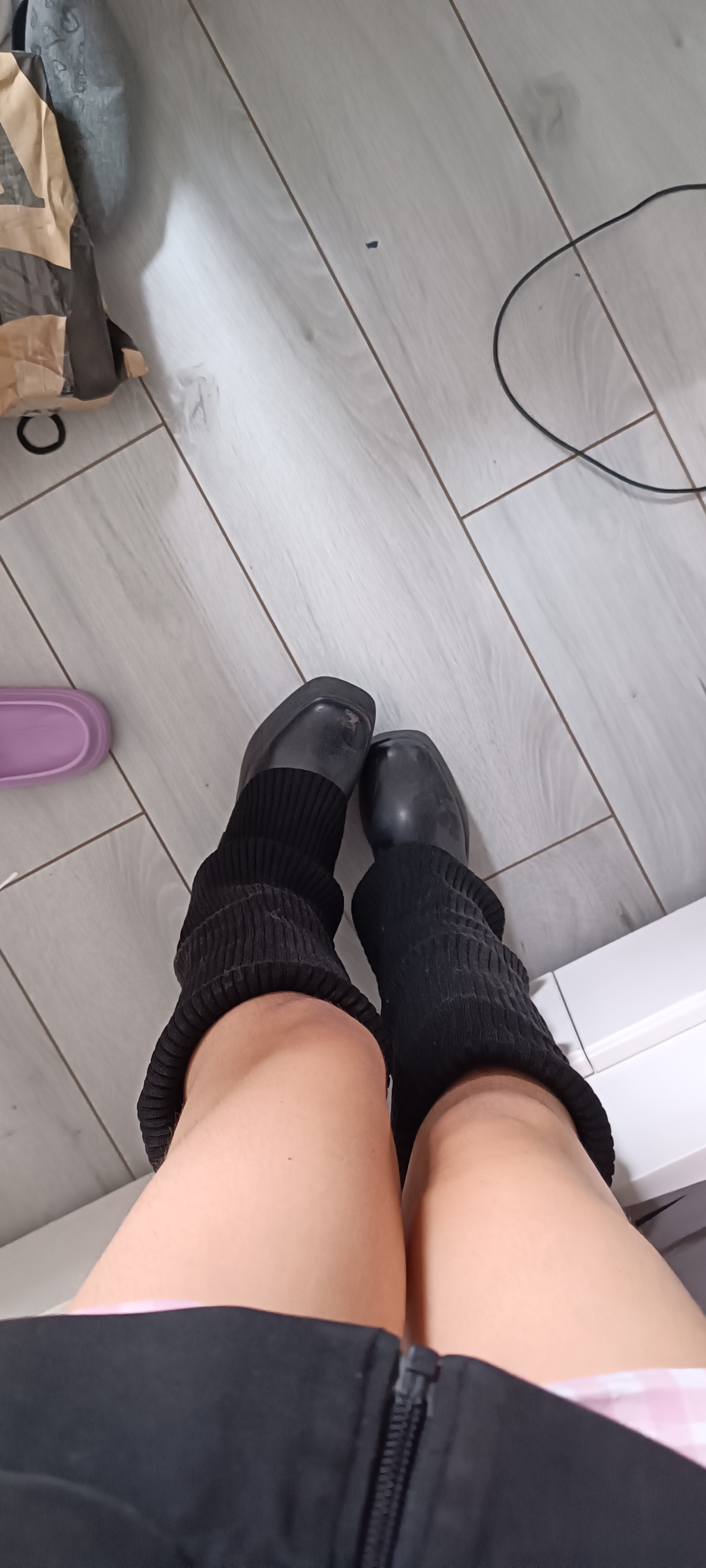 @loraoff