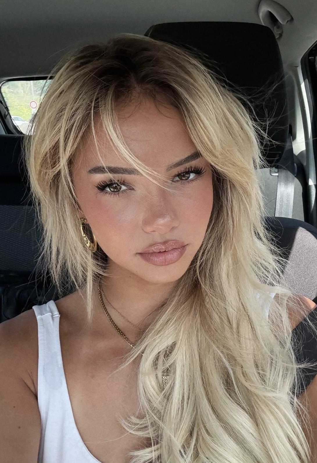 @Emma193939