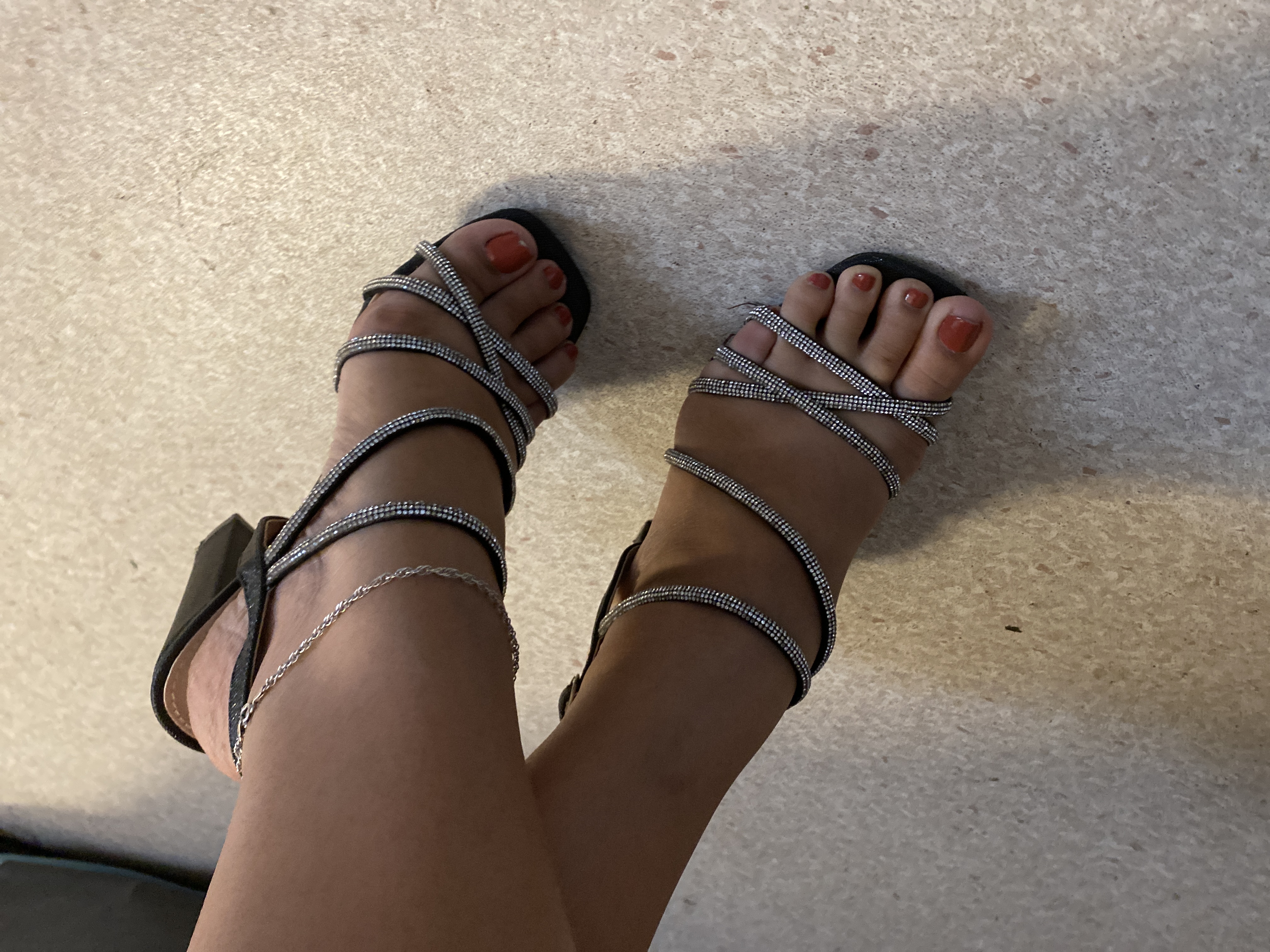 @IslandFeet974
